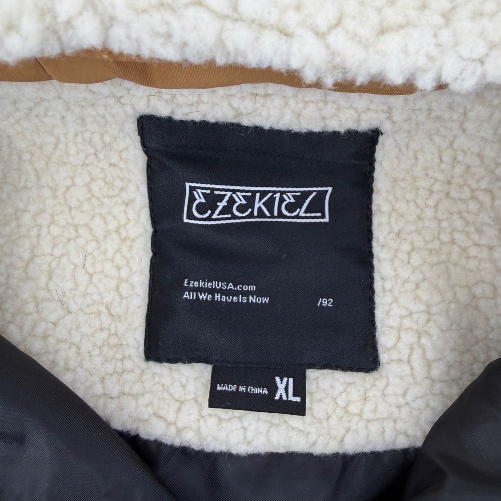 $115 NEW Ezekiel Mens XL Iceland Sherpa Fleece 1/4 Zip Hoodie Ivory Skate Grunge - Picture 2 of 8